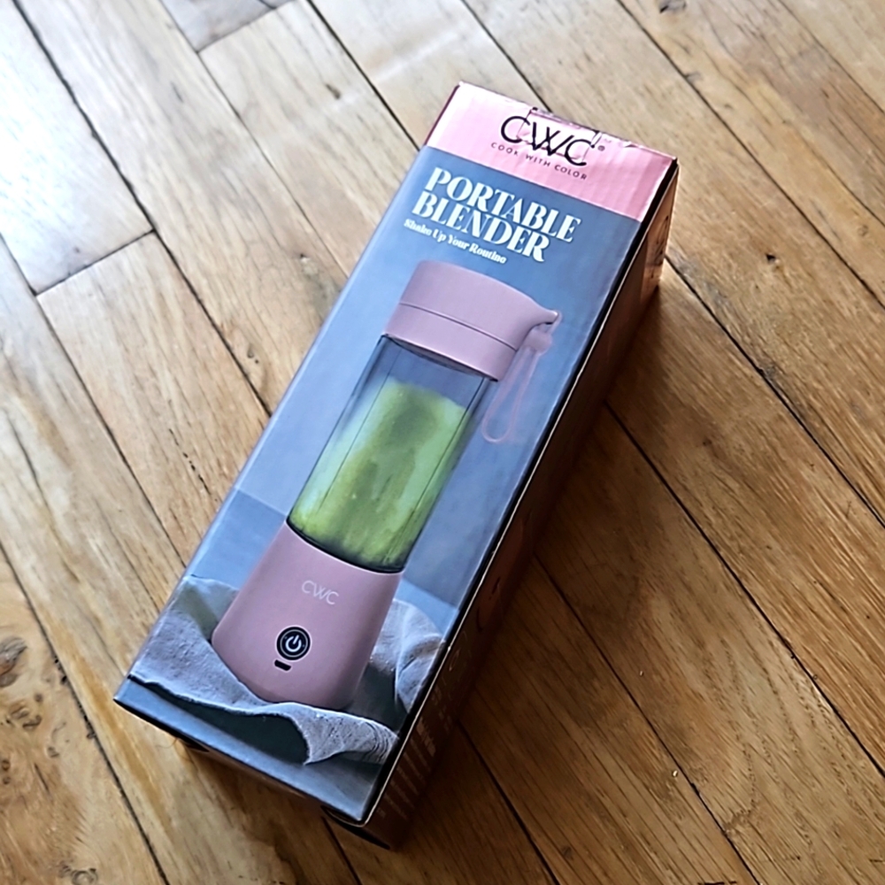 NWT CWC Mini Portable Blender - Picture 4 of 6